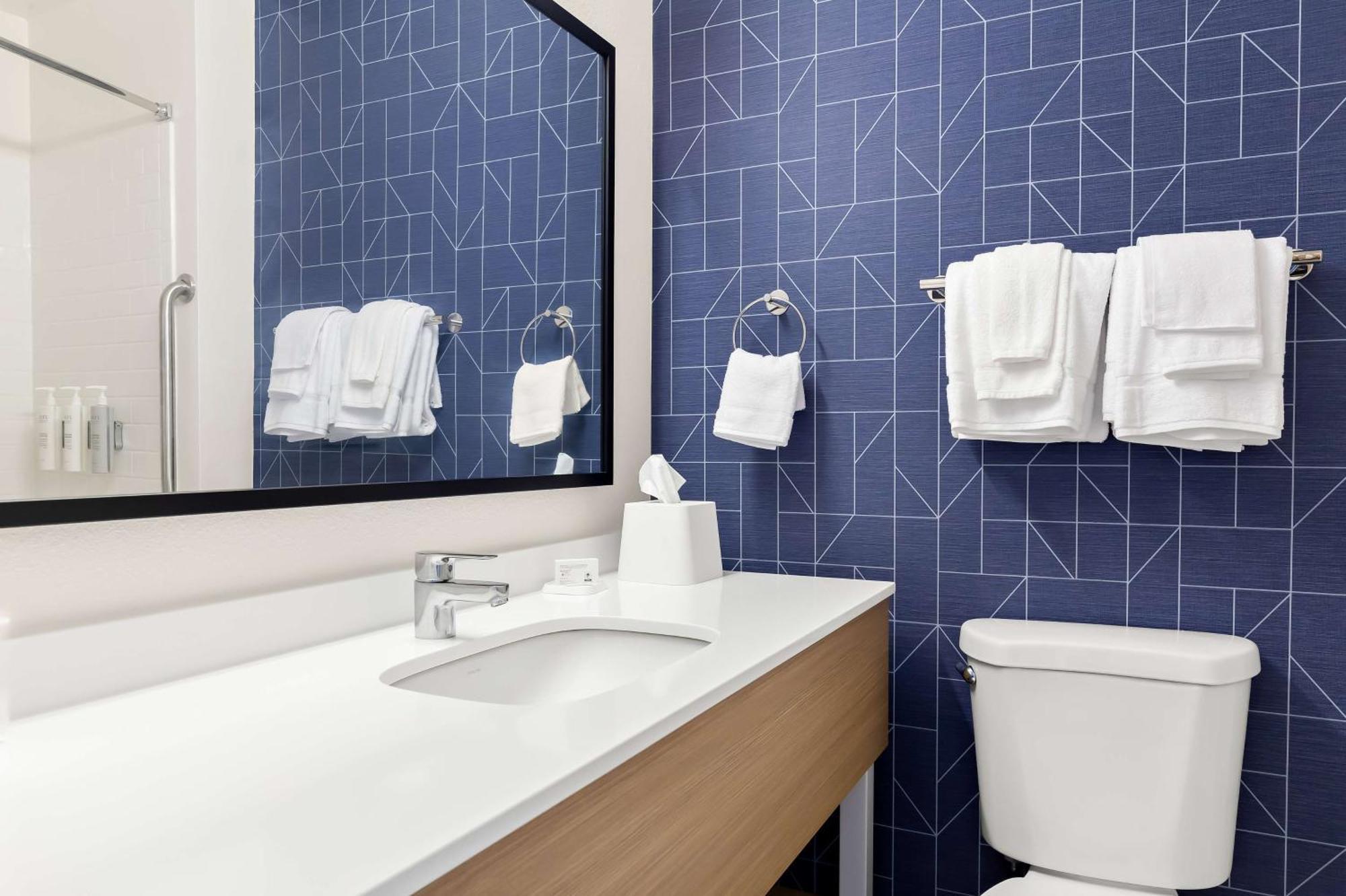 Spark By Hilton Springfield Southwest Экстерьер фото