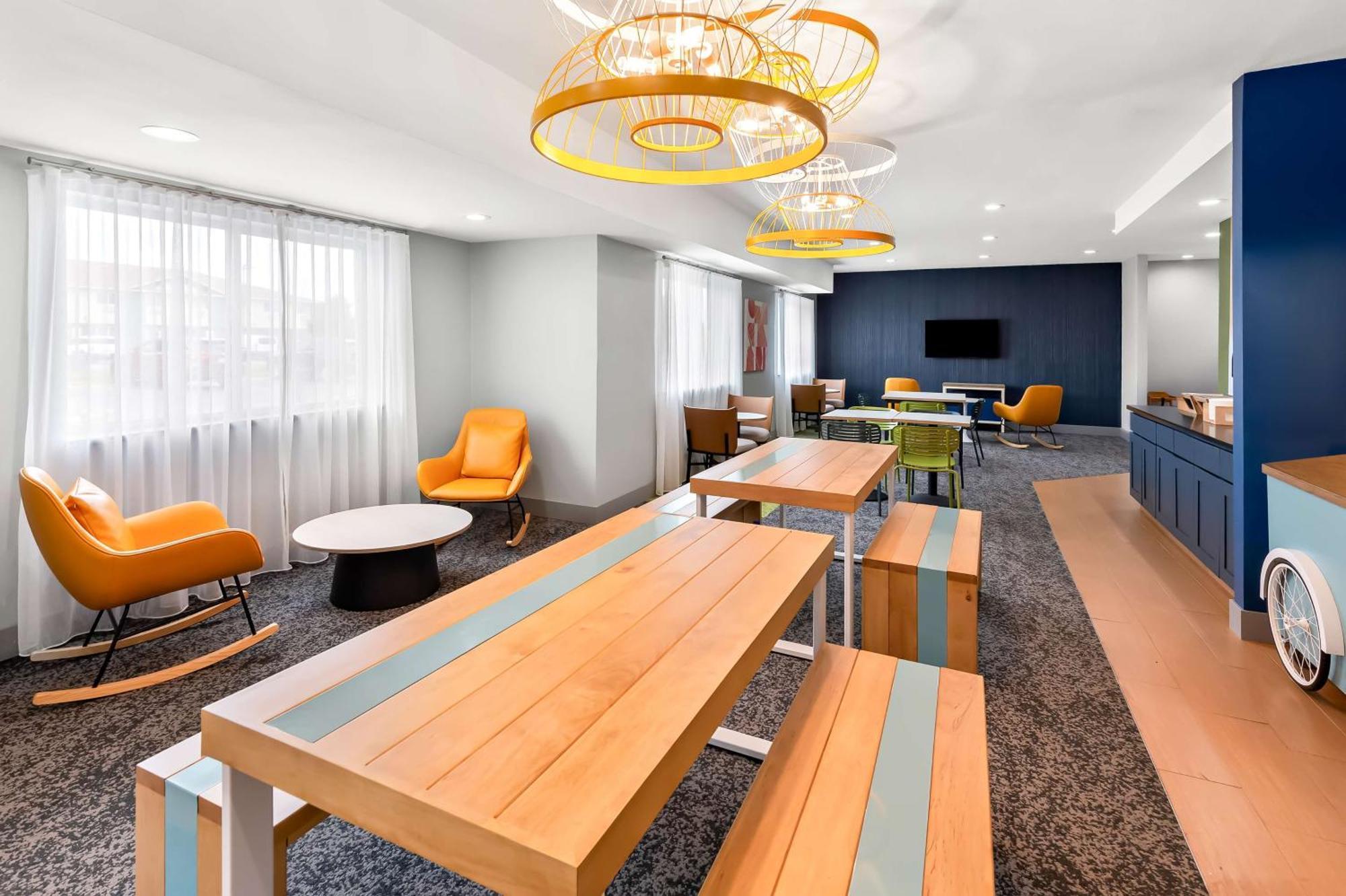 Spark By Hilton Springfield Southwest Экстерьер фото