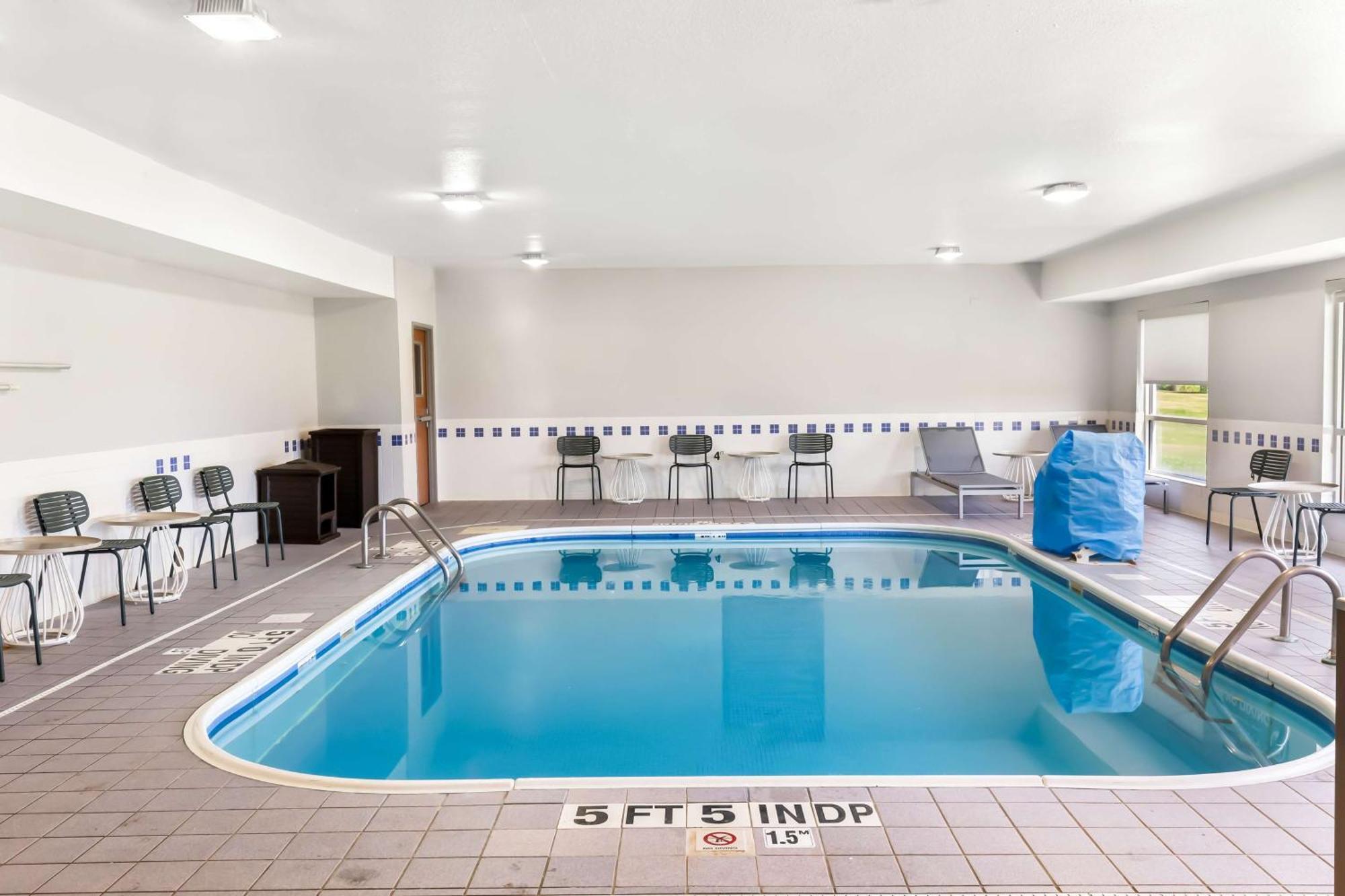 Spark By Hilton Springfield Southwest Экстерьер фото
