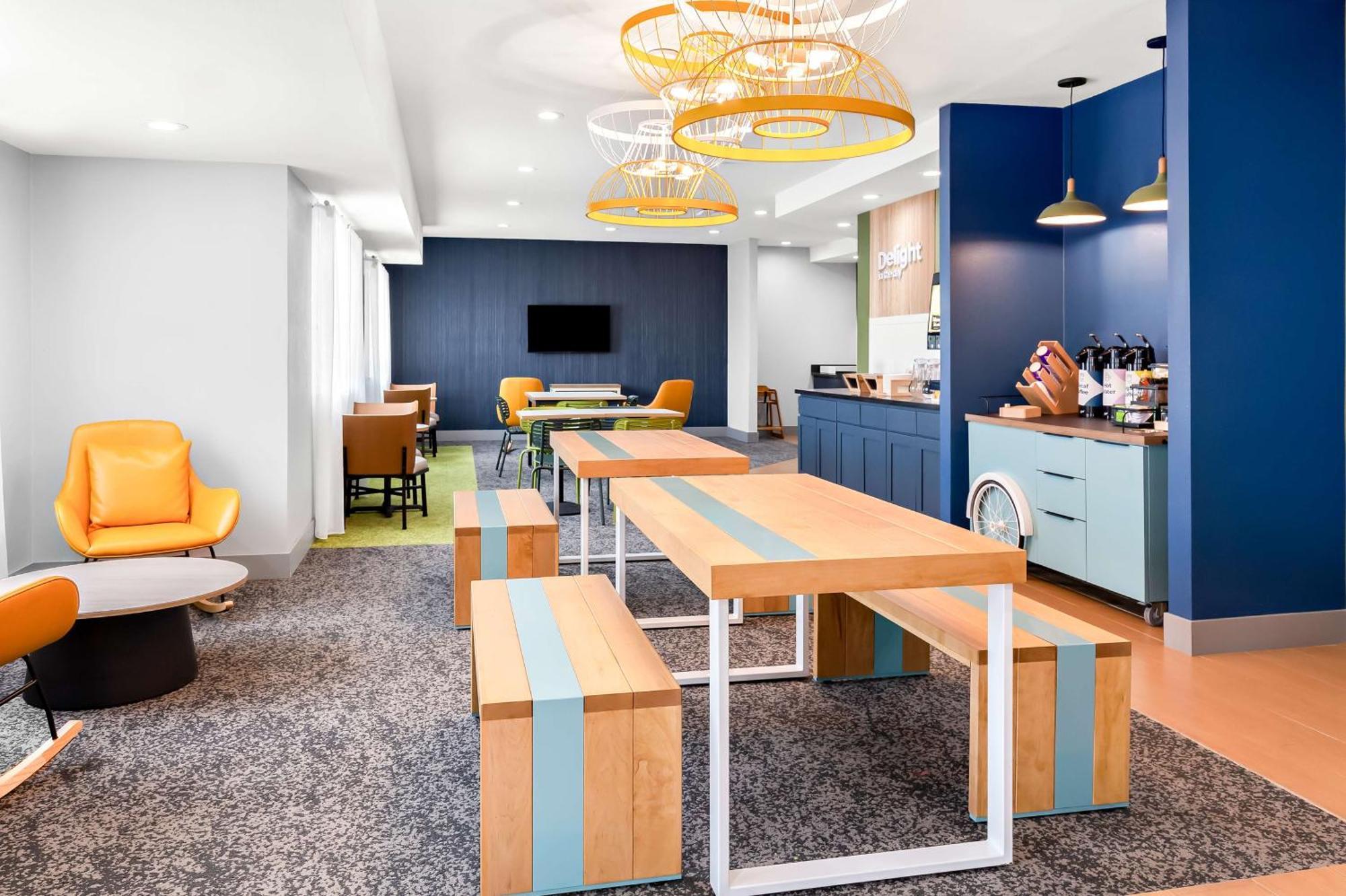 Spark By Hilton Springfield Southwest Экстерьер фото